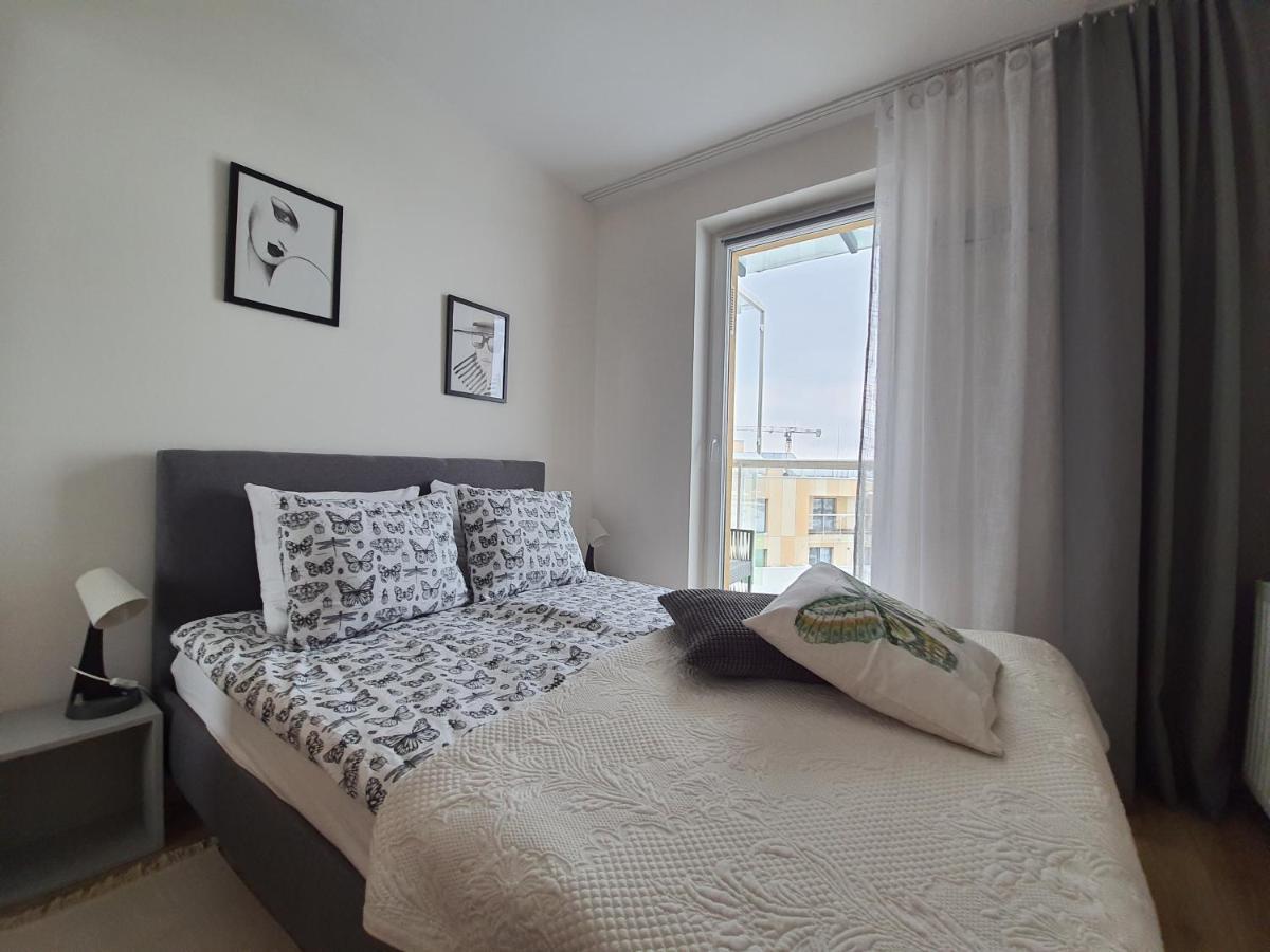 Apartament Krakowska Prestige Apartment วรอตซวาฟ ภายนอก รูปภาพ